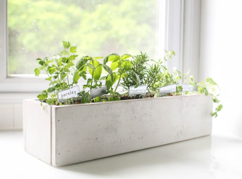 16+ Diy Herb Planter Box