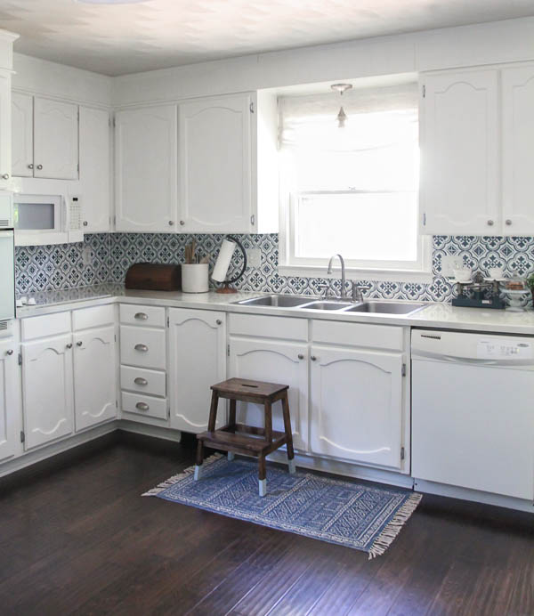 painted white kitchen cabinets ideas