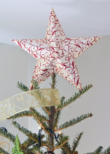 25 Fun & Unique Christmas Tree Topper Ideas