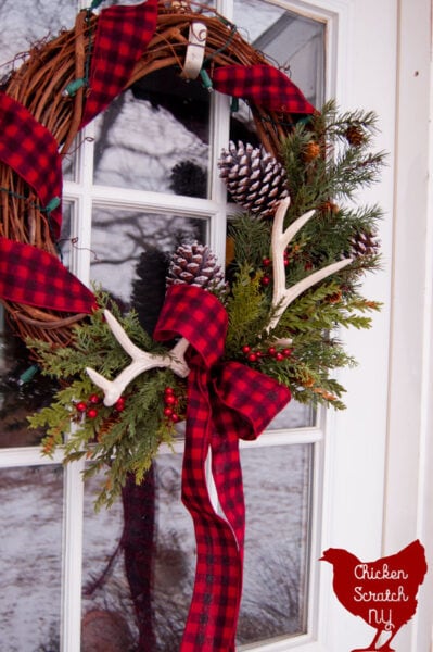 31 DIY Buffalo Plaid Christmas Decorating Ideas