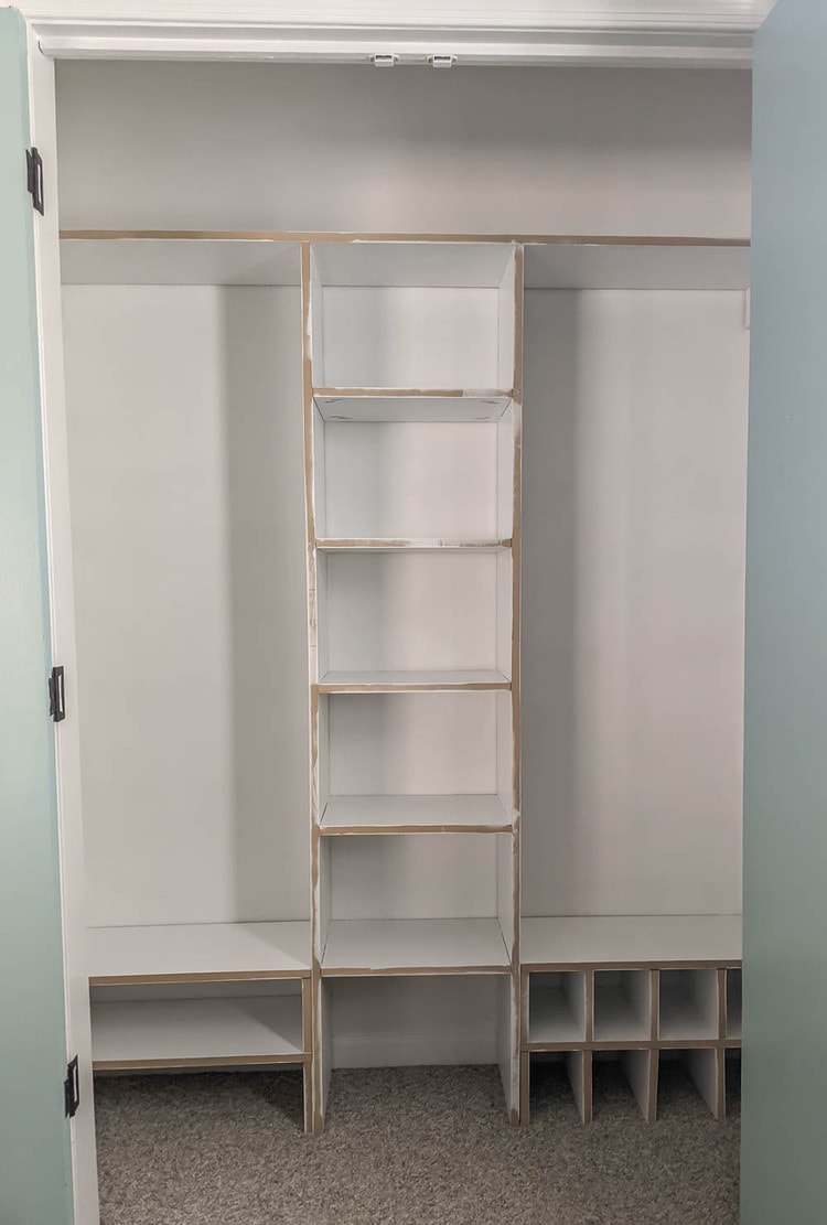 https://www.lovelyetc.com/wp-content/uploads/2021/03/painted-closet-shelves-before-trim.jpg