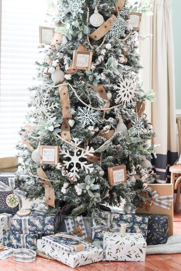 Boho-ho! A Boho Themed Christmas Tree! - Little Vintage Cottage