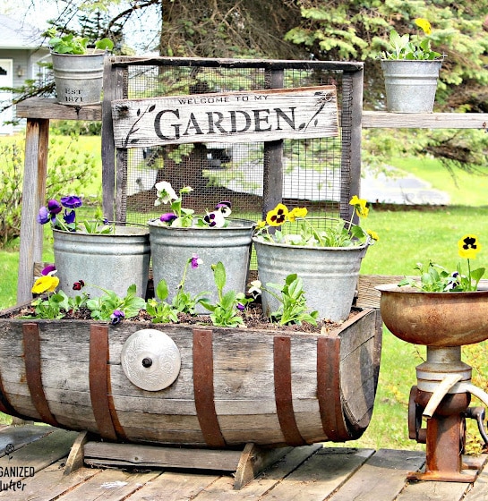 25+ Trash to Treasure - Upcycled Outdoor Projects