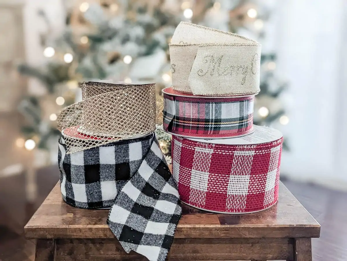Christmas Ribbons for Gift Wrapping Decorations Buffalo Plaid Wired Ribbon  Garland with Checked Patterns for DIY Craft Christmas Tree Ribbon Red and  Black White and Black 2 Rolls 