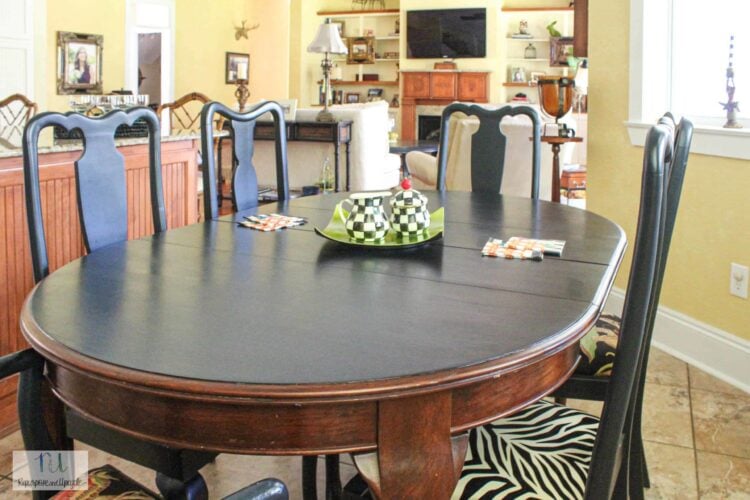 19 Beautiful DIY Painted Table Ideas You Can Easily Recreate