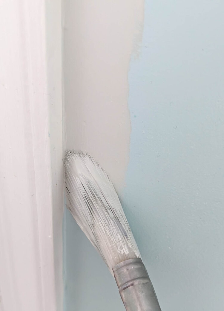 How to Cut in Paint Easy Tips for Perfect Paint Lines